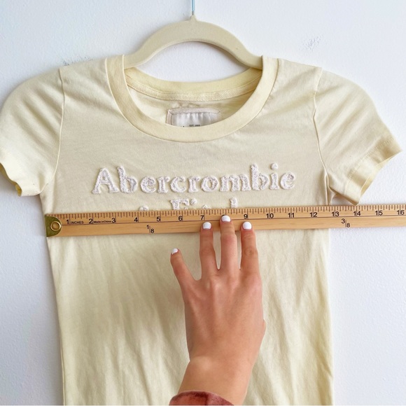 Abercrombie and fitch butter yellow spell out tee shirt 3d logo baby tee y2k XS - Picture 6 of 9